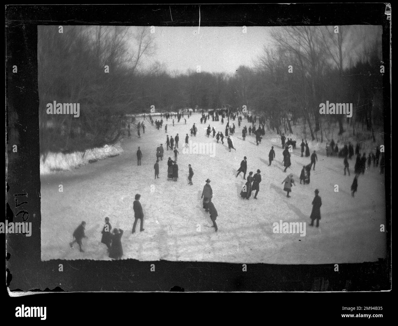 Patinage, Prospect Park, Brooklyn George Bradford Brainerd (cuisine américaine, 1845-1887). Patinage, Prospect Park, Brooklyn, Californie 1872-1887. Collodion verre argent plaque humide négatif ca. 1872-1887 Banque D'Images