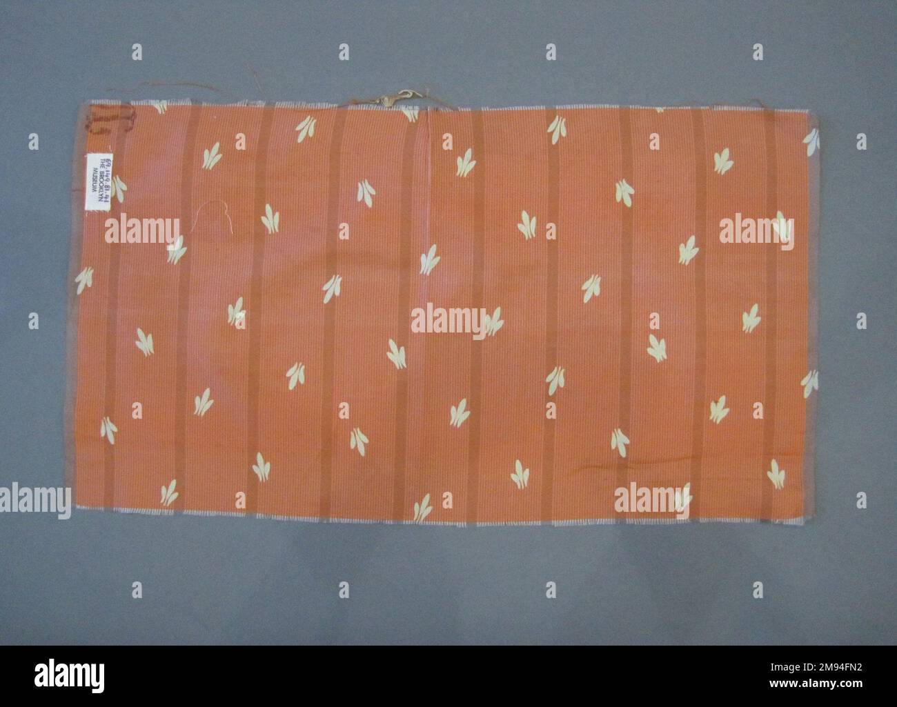 Swatch textile Swatch, 1950s à 1960s. Soie, 21 3/4 x 12 po (55,2 x 30,5 cm). 1950s à 1960s Banque D'Images