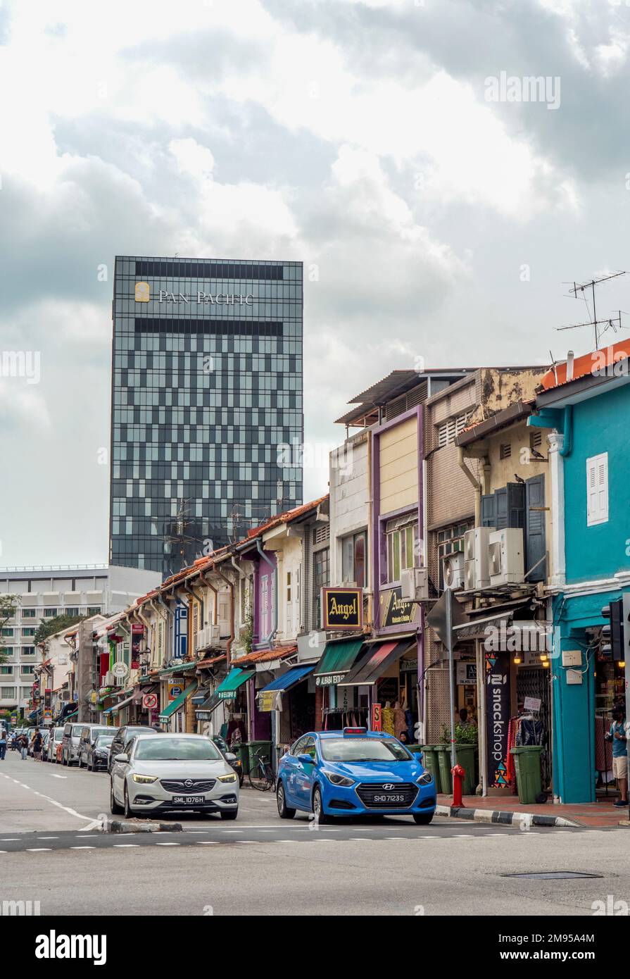 PAN Pacific Hôtel et rangée de shophouses sur Arab Street Kampong Gelam Singapour Banque D'Images