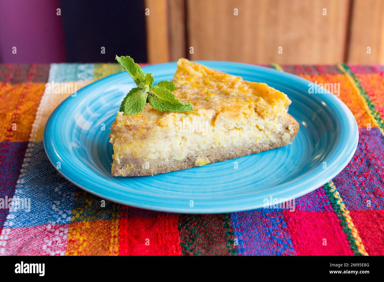 Gâteau mexicain de sangsues. Il se compose d'une éponge baignée dans trois types de lait: Lait évaporé, crème de lait et lait condensé, qui lui donnent son nam Banque D'Images