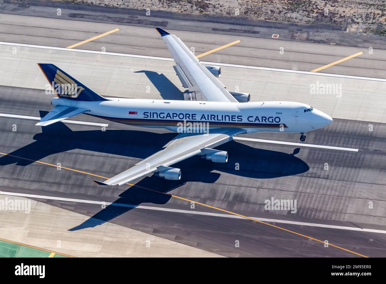 Los Angeles, États-Unis - 4 novembre 2022: Singapore Airlines fret Boeing 747-400F avion à l'aéroport de Los Angeles (LAX) aux États-Unis aer Banque D'Images