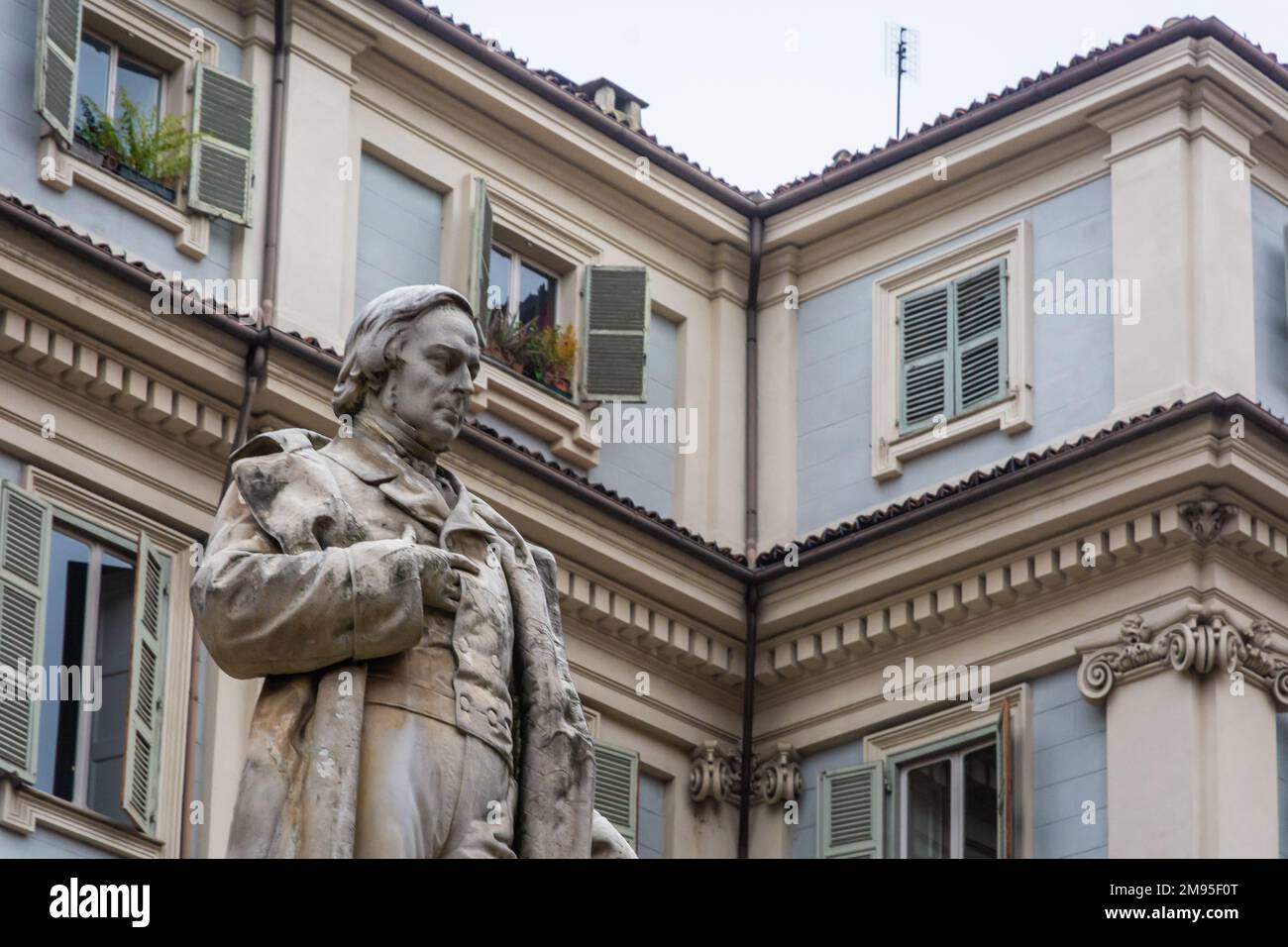 Monument au politicien et philosophe Vincenzo Gioberti (1801-1852) - place Carignano, centre historique de Turin, Piémont, Italie Banque D'Images