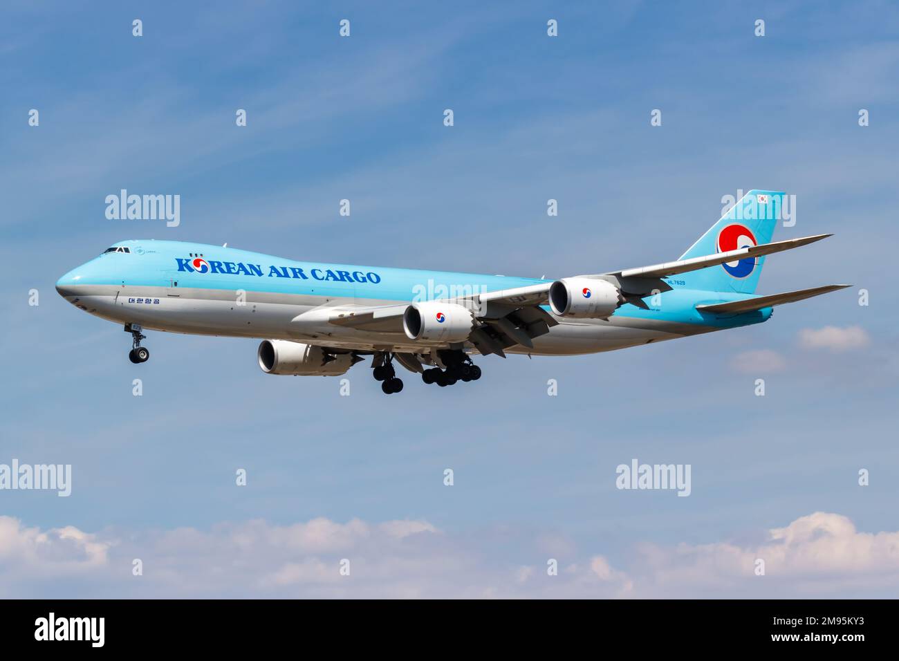 Francfort, Allemagne - 2 août 2022 : avion de fret aérien coréen Boeing 747-8F à l'aéroport de Francfort (FRA) en Allemagne. Banque D'Images