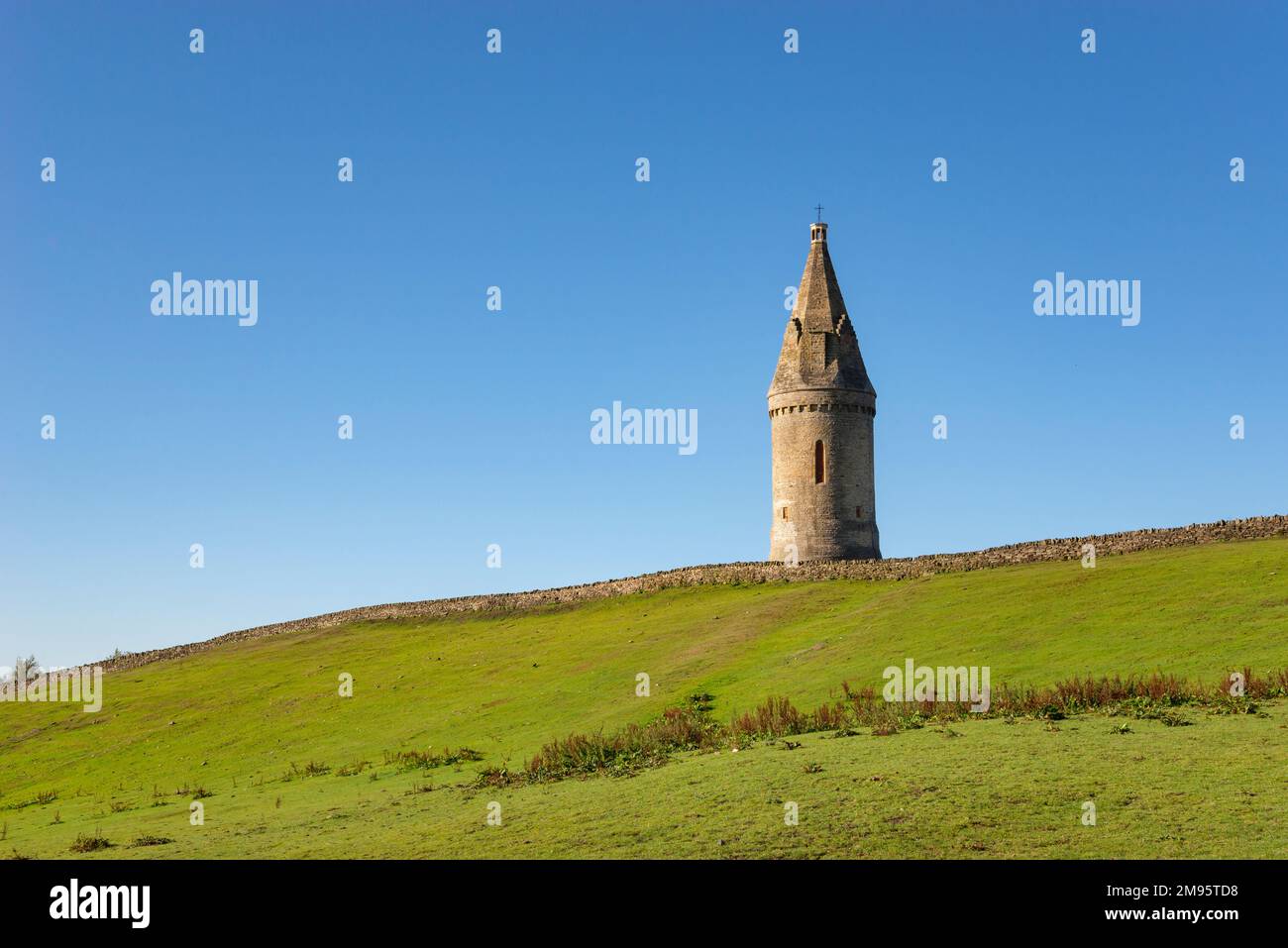 Tour de Hartshead Pike près de Mossley, Tameside, Grand Manchester, Angleterre. Banque D'Images