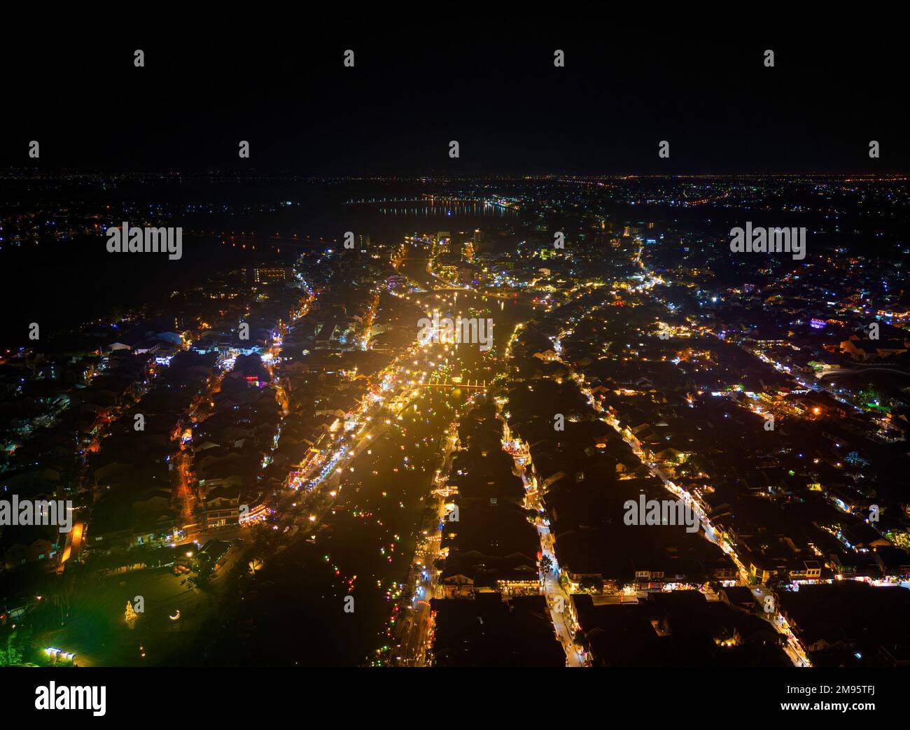 Hoi une vieille ville au Vietnam la nuit Banque D'Images