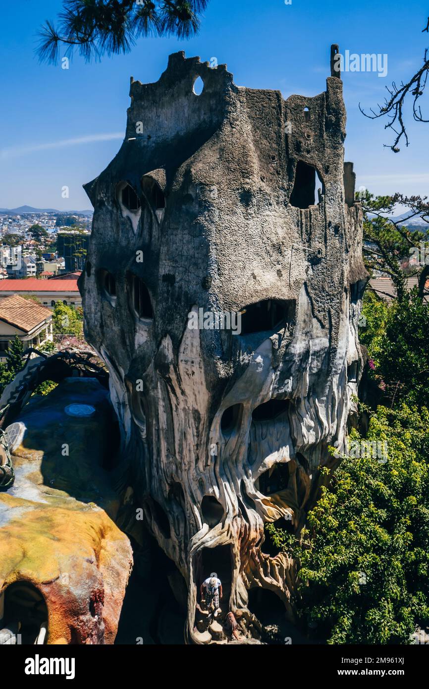 DA LAT, VIETNAM - 9 MARS 2017: Hang Nga Guesthouse, populairement connu sous le nom de Crazy House. Il est conçu et construit par une femme architecte vietnamienne Banque D'Images