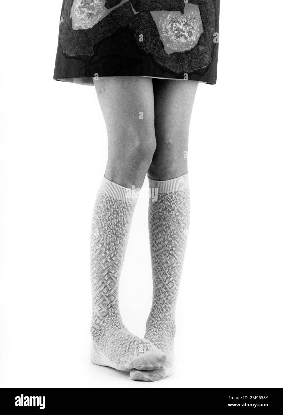 Chaussettes hautes Banque d'images noir et blanc - Alamy