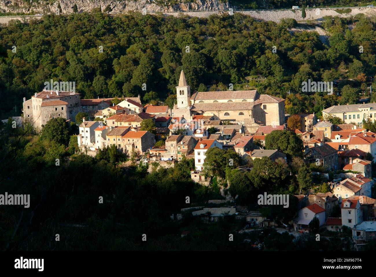 Vue générale de Bakar, petite ville pittoresque à l'est de Rijeka, Croatie. Banque D'Images