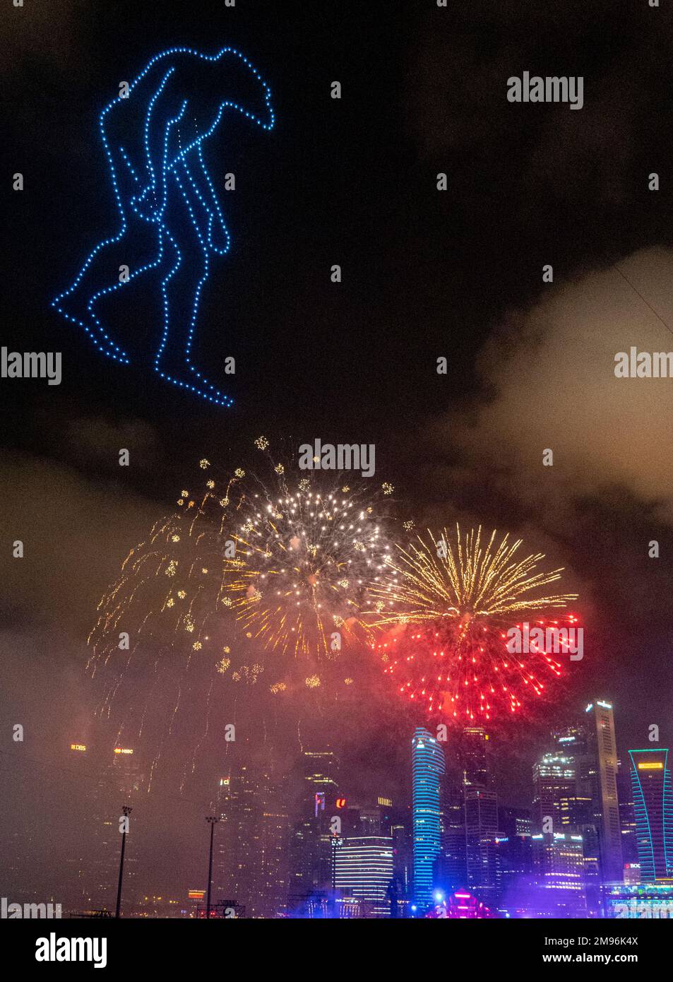 Feux d'artifice et fêtes de drone de la Saint-Sylvestre 2022 à Marina Bay Singapour Banque D'Images