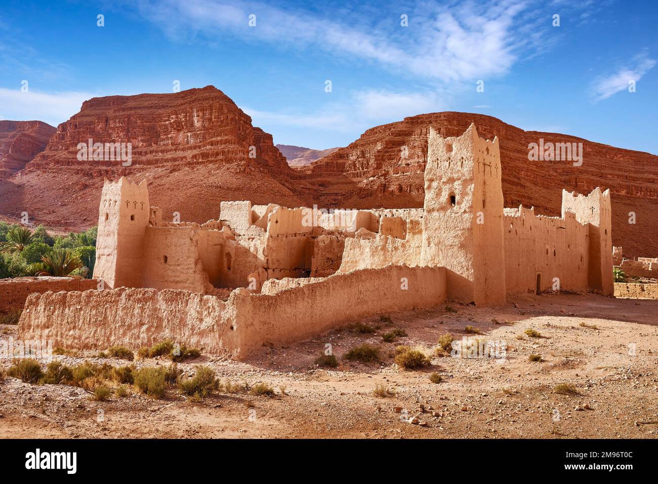 Ksar traditionnel dans la vallée de Ziz, Errachidia, Maroc, Afrique Banque D'Images