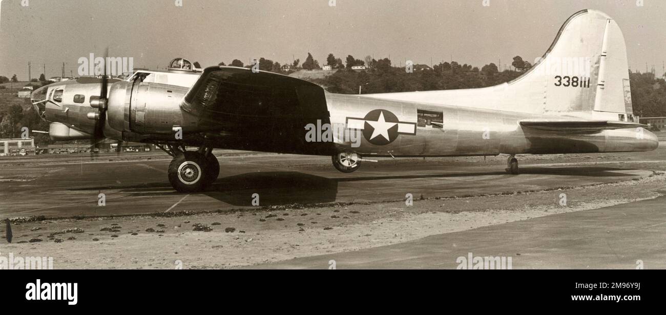 Boeing B-17G Forteresse volante, 43-38111, taxis. Banque D'Images