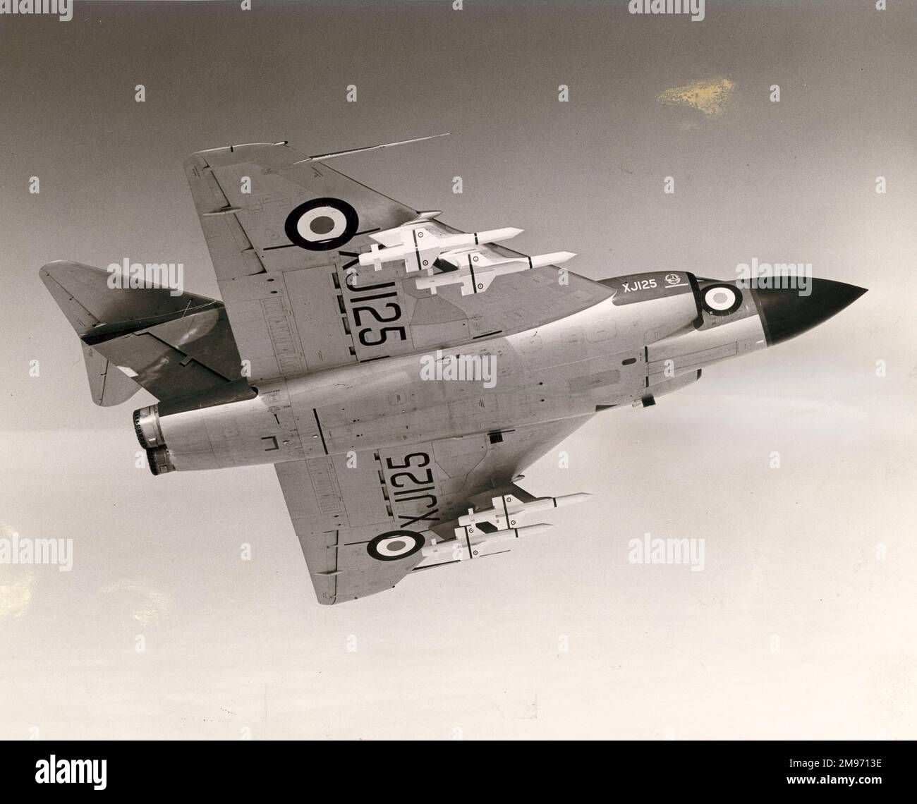 Le second Gloster Javelin F(AW)8 construit en XJ125 a été utilisé par Armstrong Siddeley pour des essais de développement sur le Sapphire Sa7R. Banque D'Images