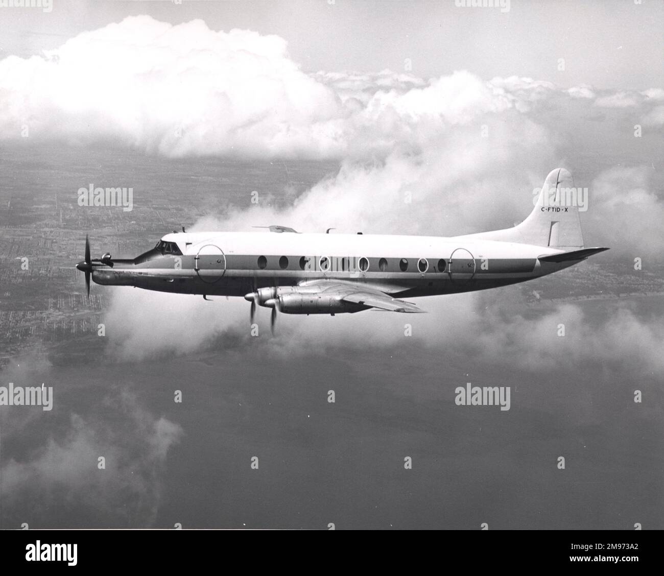 Vickers Viscount 757, C-FTID-X, utilisé comme banc d'essai pour le turbopropulseur Pratt & Whitney Canada PT6A-50 utilisé dans le Dash 7 de Havilland Canada. Juin 1974. Banque D'Images