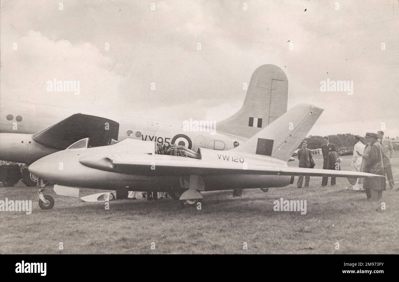 La troisième de Havilland DH108, VW120, aux côtés d'Avro Tudor, VX195. Banque D'Images