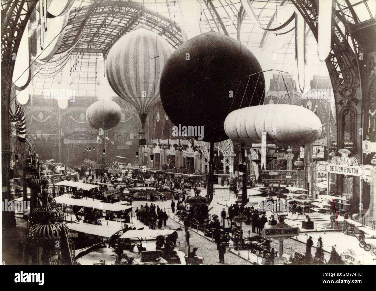 Exposition internationale de locomotion aérienne tenue au Grand Palais du 25 septembre au 17 octobre 1909. Banque D'Images