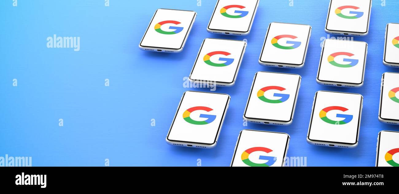 Logos de la société Google affichés sur les smartphones survolant un arrière-plan bleu. Copier l'espace Banque D'Images