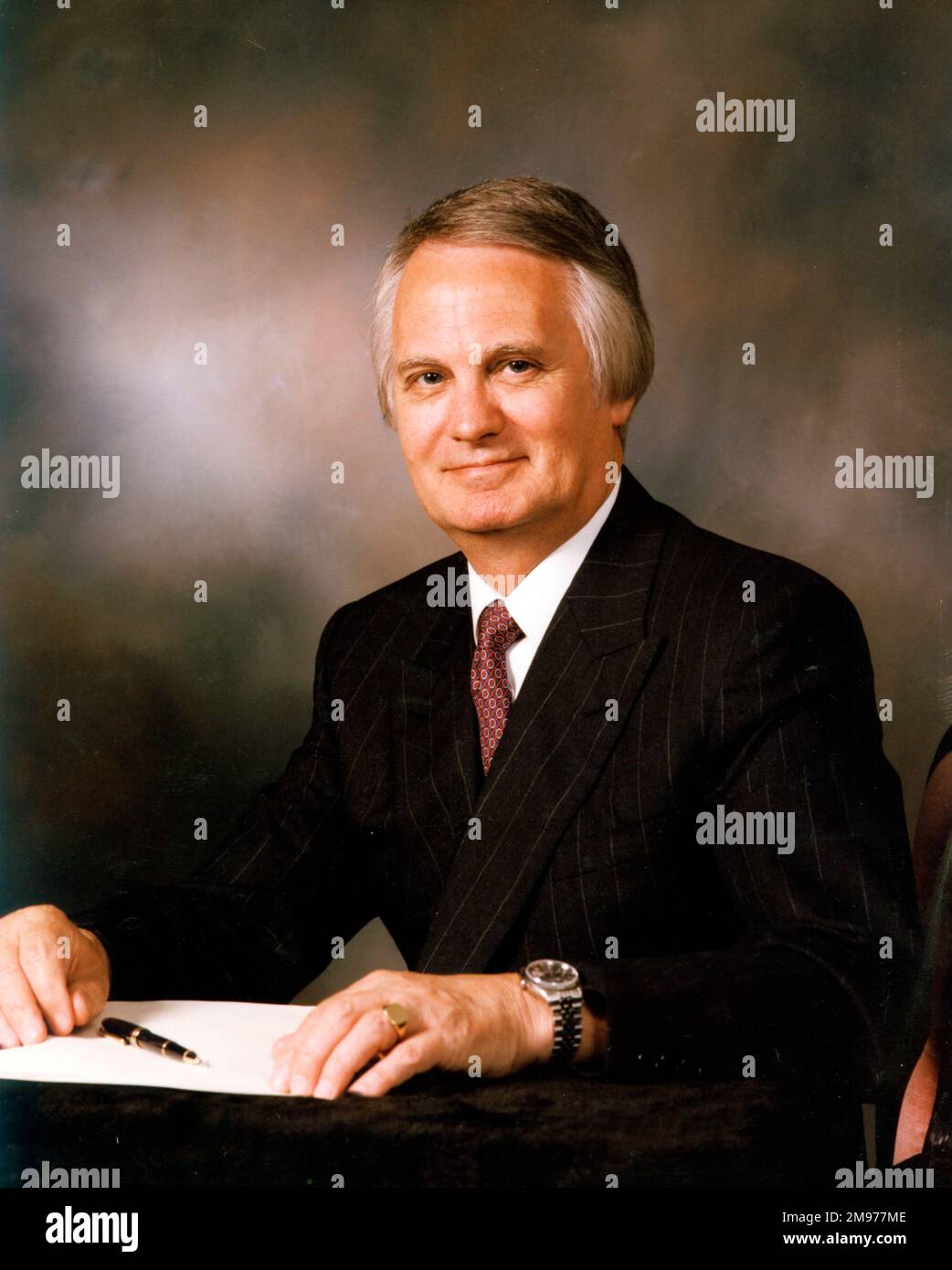 Ronald John Kennett, AFAIAA, FIMgt, FRAeS, (1935-2019), directeur de Raes, 1988-1998. Banque D'Images