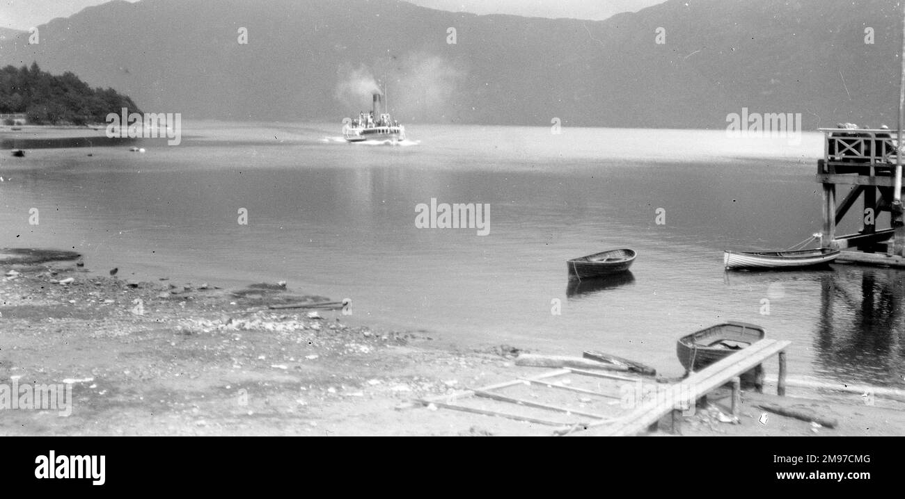 Le bateau à aubes Clyde approche de la jetée en août 1913 Banque D'Images