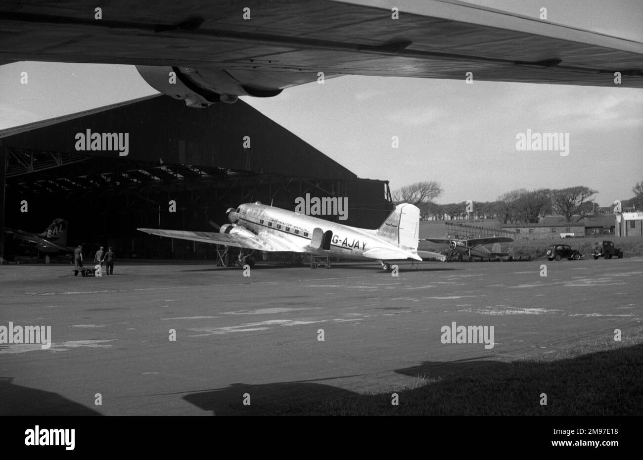 Douglas DC-3 G-AJAY de Westminster Airways à Prestwick le 19 mai 1947 Banque D'Images