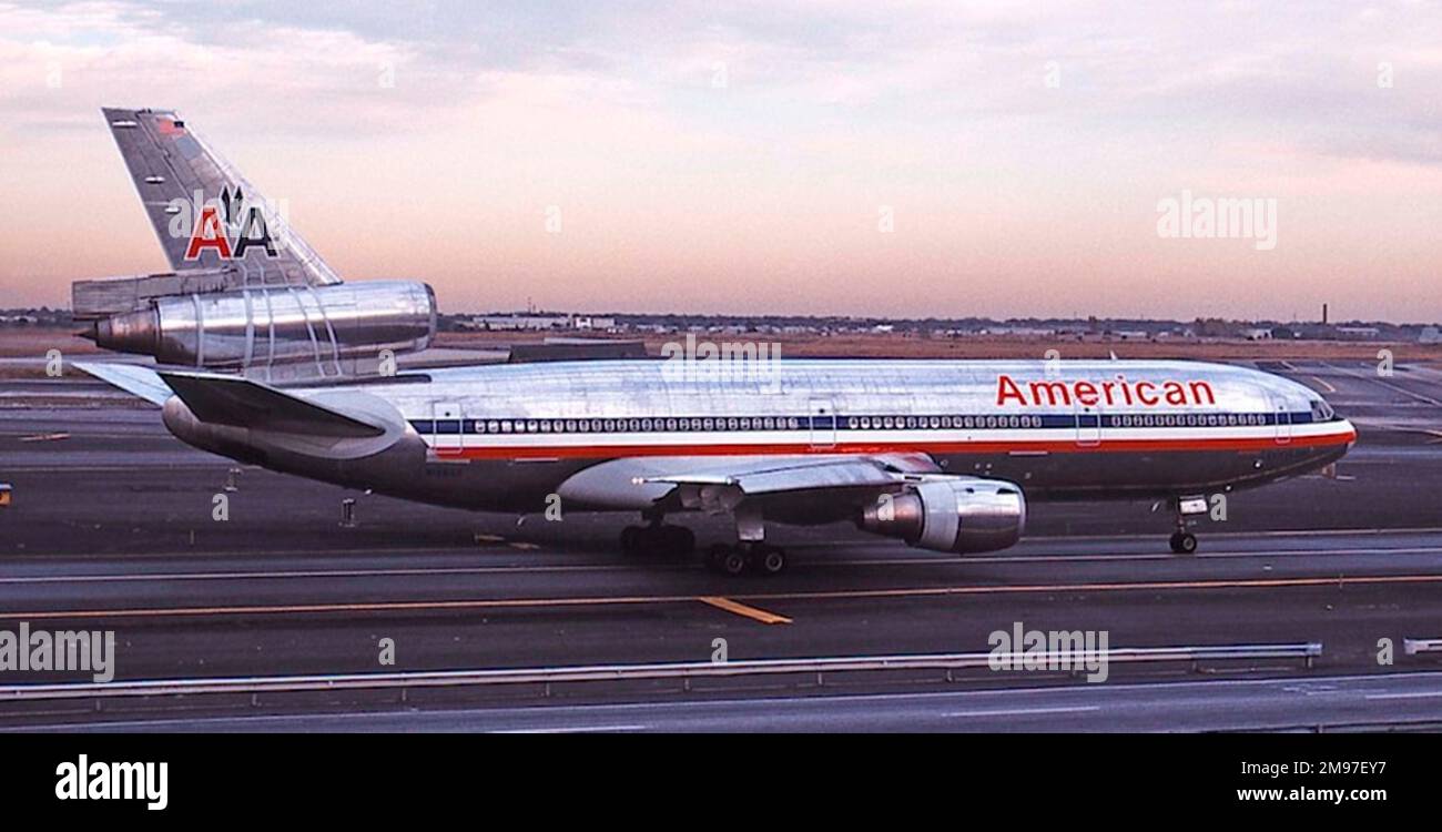 Douglas DC-10 10 de American's N146AA à JFK, 15 octobre 1984. Banque D'Images
