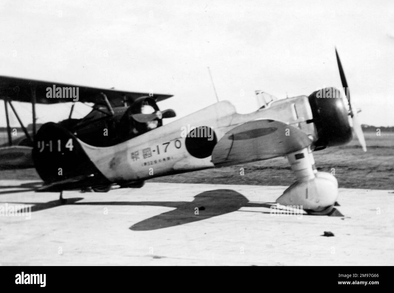 Mitsubishi A5M2 'Claude' - ce chasseur de la marine japonaise qui a été transporté par transporteur a été transporté contre les Chinois au début de 1937. Banque D'Images