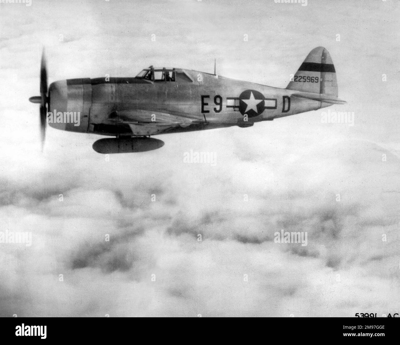 République P-47D (vue latérale) en altitude de 4225969. Banque D'Images