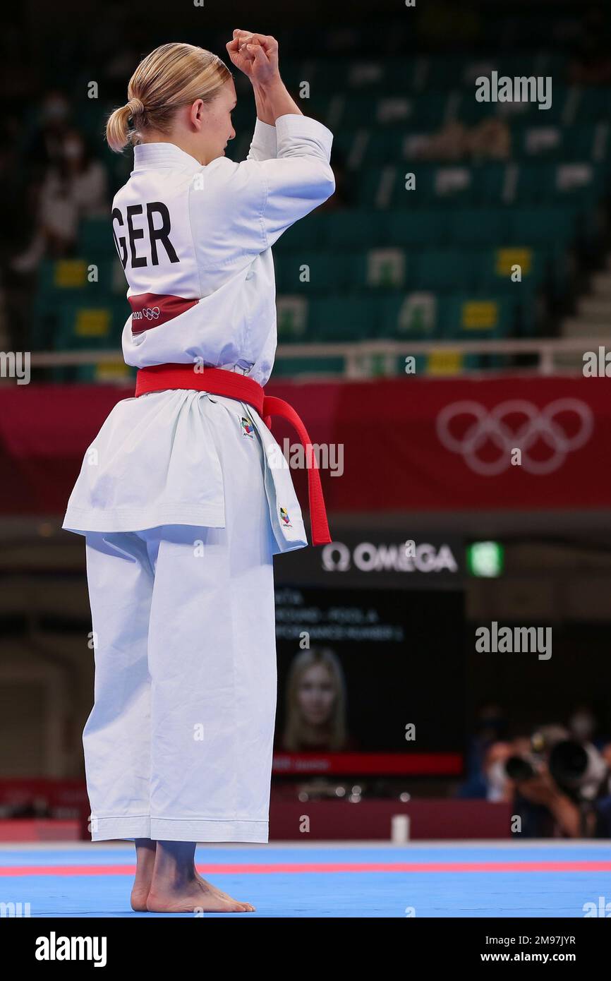 5 AOÛT 2021 - TOKYO, JAPON: Jasmine Jüttner d'Allemagne fait l'histoire en devenant la toute première Carateka aux Jeux Olympiques en participant au cycle d'élimination des Kata des femmes aux Jeux Olympiques de Tokyo 2020 (photo de Mickael Chavet/RX) Banque D'Images