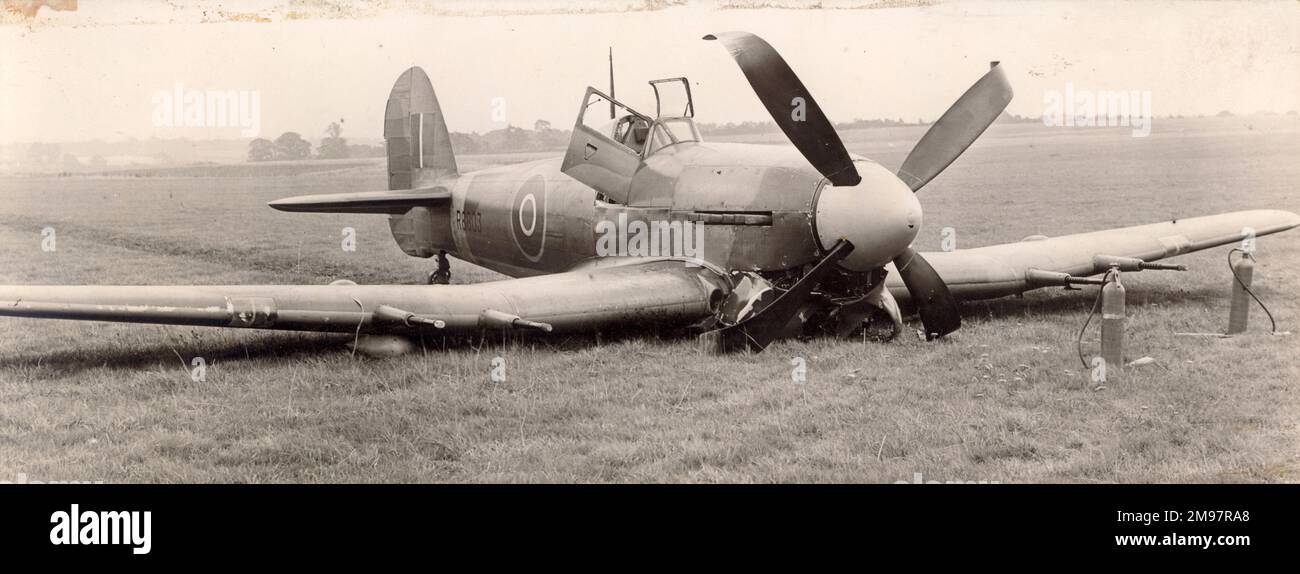 Hawker Typhoon IB, R8803 ans, après un atterrissage en catastrophe. Banque D'Images