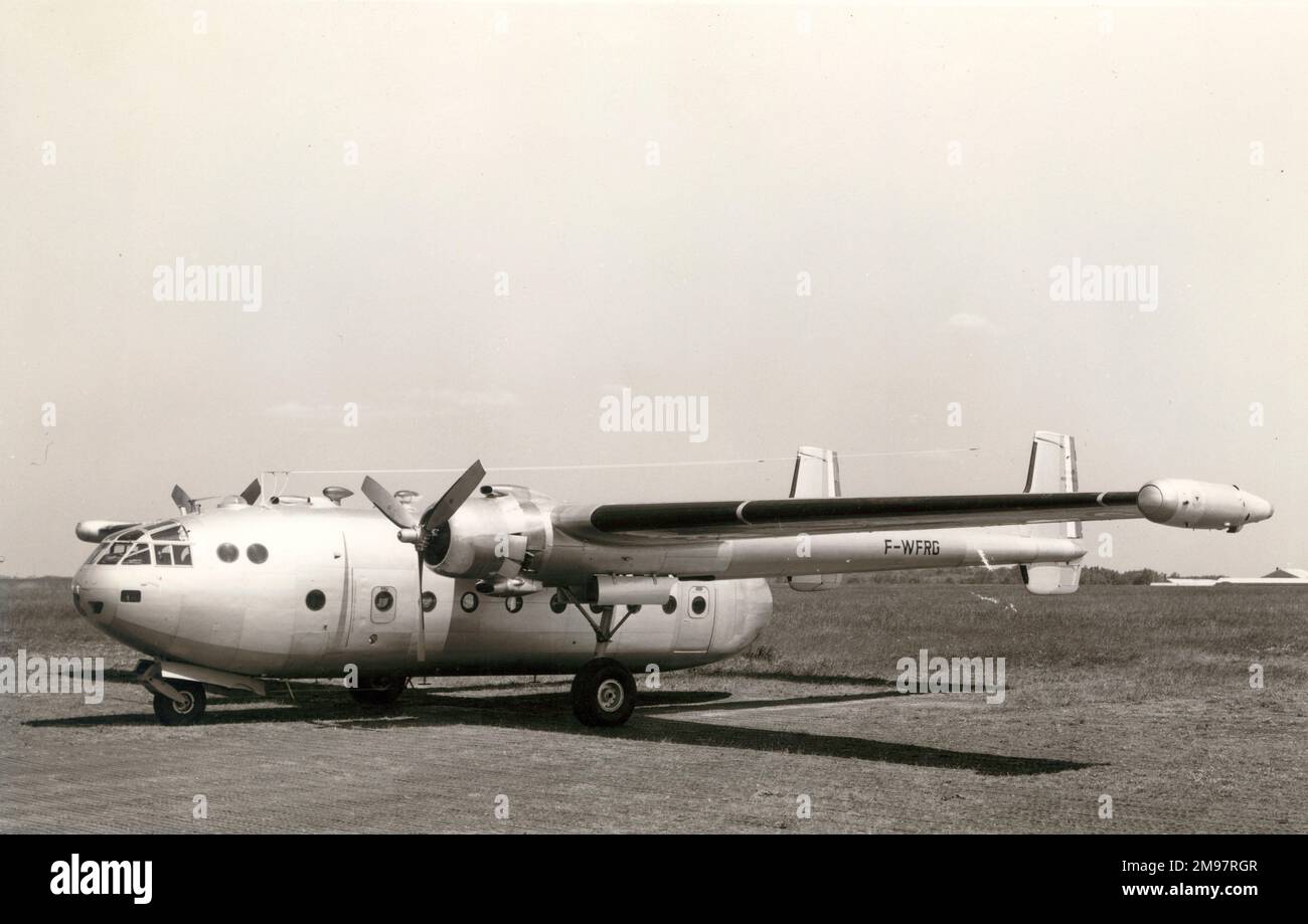 Nord 2508 Noratlas, F-WFRG, alimenté par deux appareils radio Pratt & Whitney R-2800-CB17. Banque D'Images