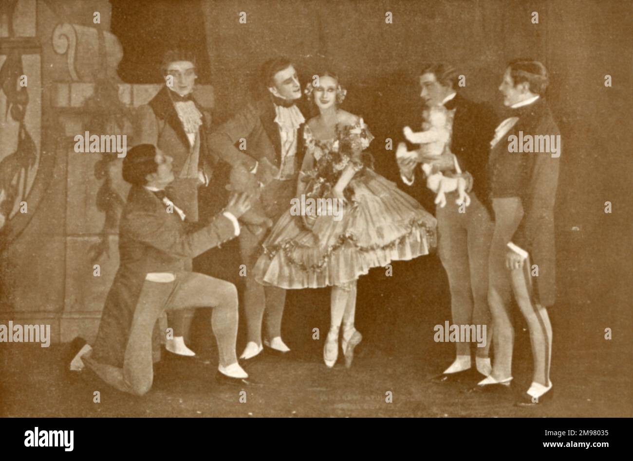 Anna Pavlova, ballerine russe, avec d'autres dans une production de Noël. Banque D'Images