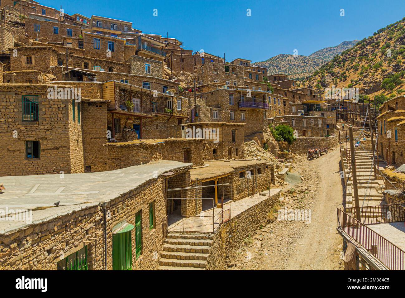 Village de Palangan dans la région du Kurdistan, Iran Banque D'Images