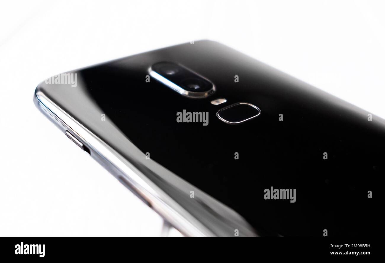 Smartphone moderne noir Banque D'Images