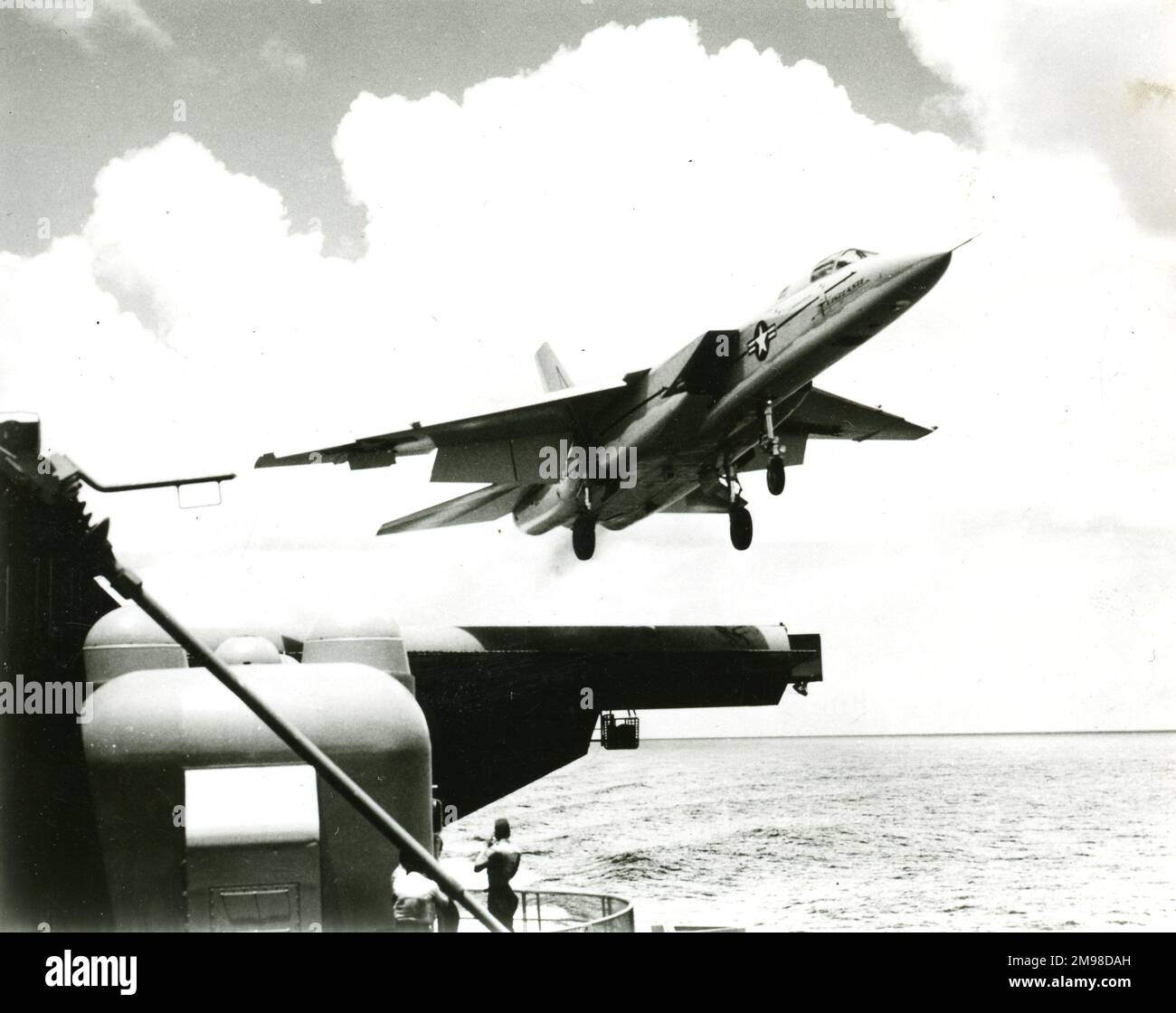 Vigilante nord-américaine catapultée de l'USS Saratoga. Banque D'Images