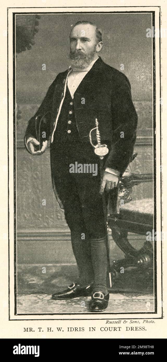 T H W Idris, fondateur de la société de boissons non alcoolisées, vu ici en robe de cour. Banque D'Images