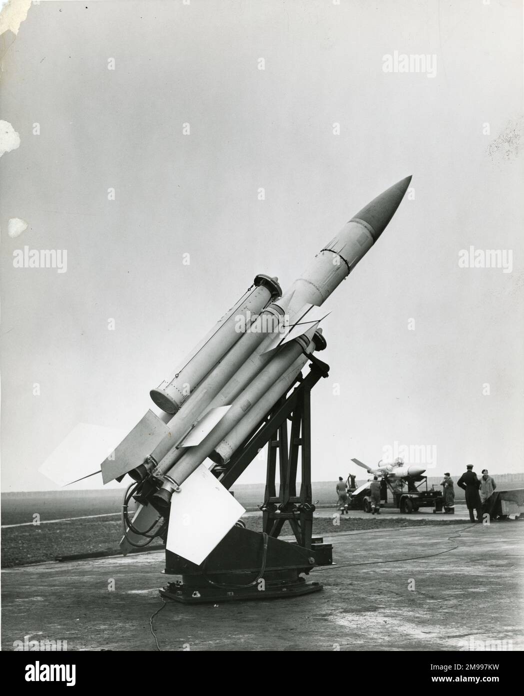 Le missile guidé surface-à-air de Bristol Bloodrier se trouve à la première station de défense aérienne d'armes guidées de Grande-Bretagne à North Coates, Lincolnshire. Novembre 1958. Banque D'Images