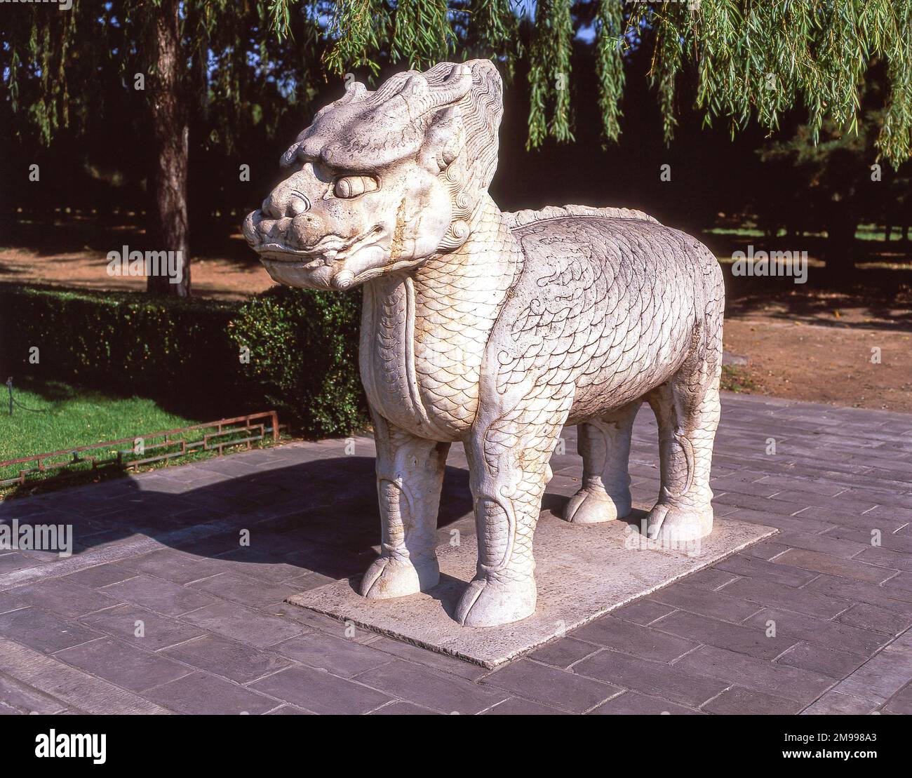 Xiezhi mythique statue de créature ancienne, voie sacrée, les tombeaux de Ming, quartier de Changping, Pékin, La République populaire de Chine Banque D'Images