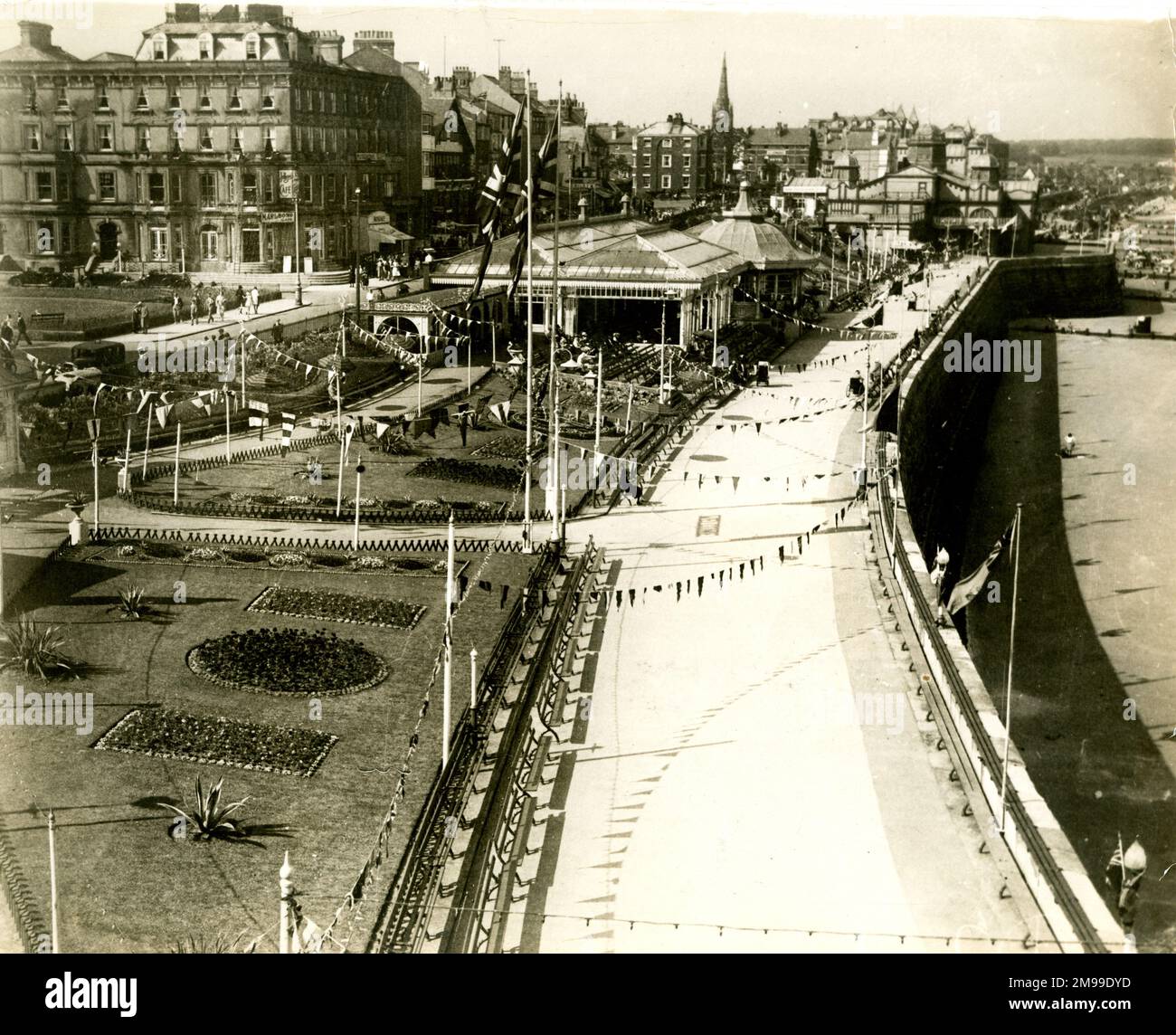 Royal Princess Parade et Floral Hall, Bridlington, North Yorkshire, été 1931. Banque D'Images