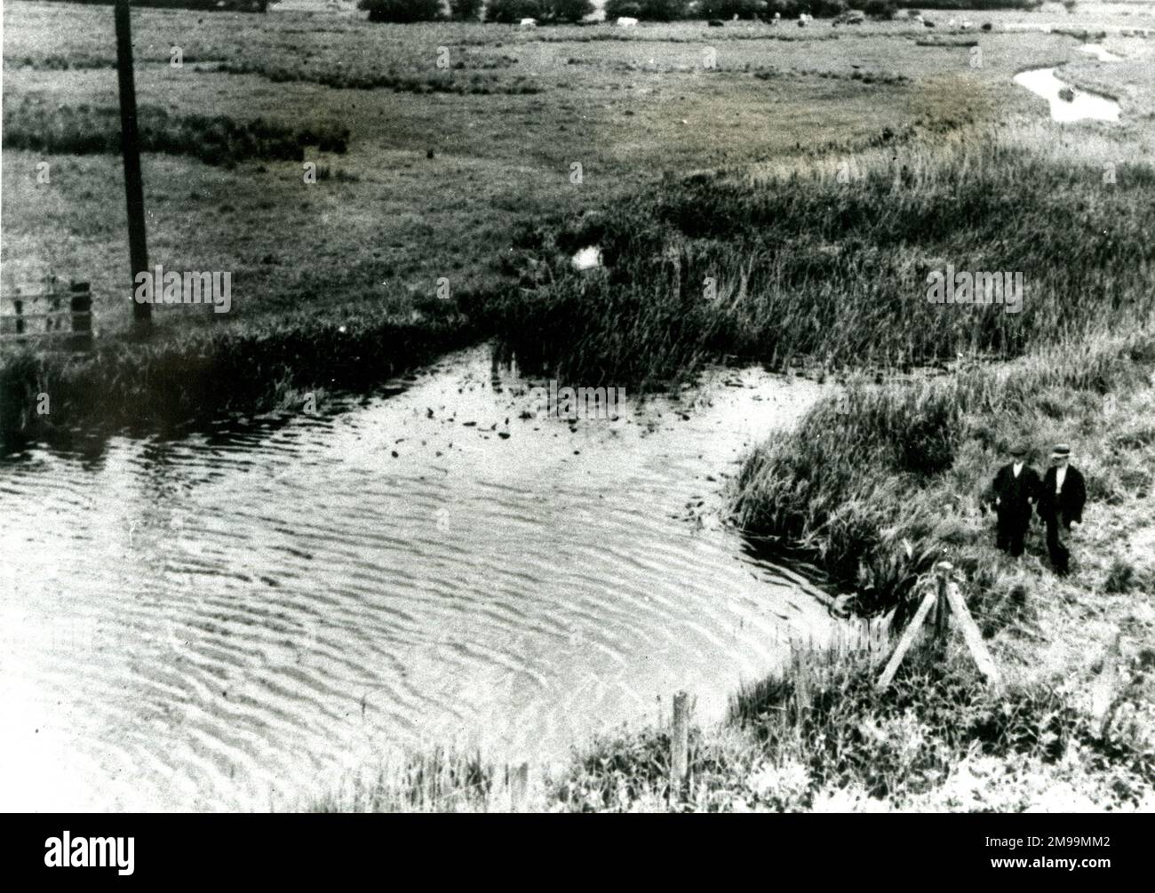 La rivière Stour à Christchurch, Hampshire, scène du suicide d'Alma Rattenbury. Elle avait été acquittée du meurtre de son mari, Francis Rattenbury (son amant a été condamné), mais elle s'était suicidée mais s'était suicidée quelques jours plus tard, le 4 juin 1935, en se poignardant avec un poignard avant de se jeter dans l'eau. Banque D'Images
