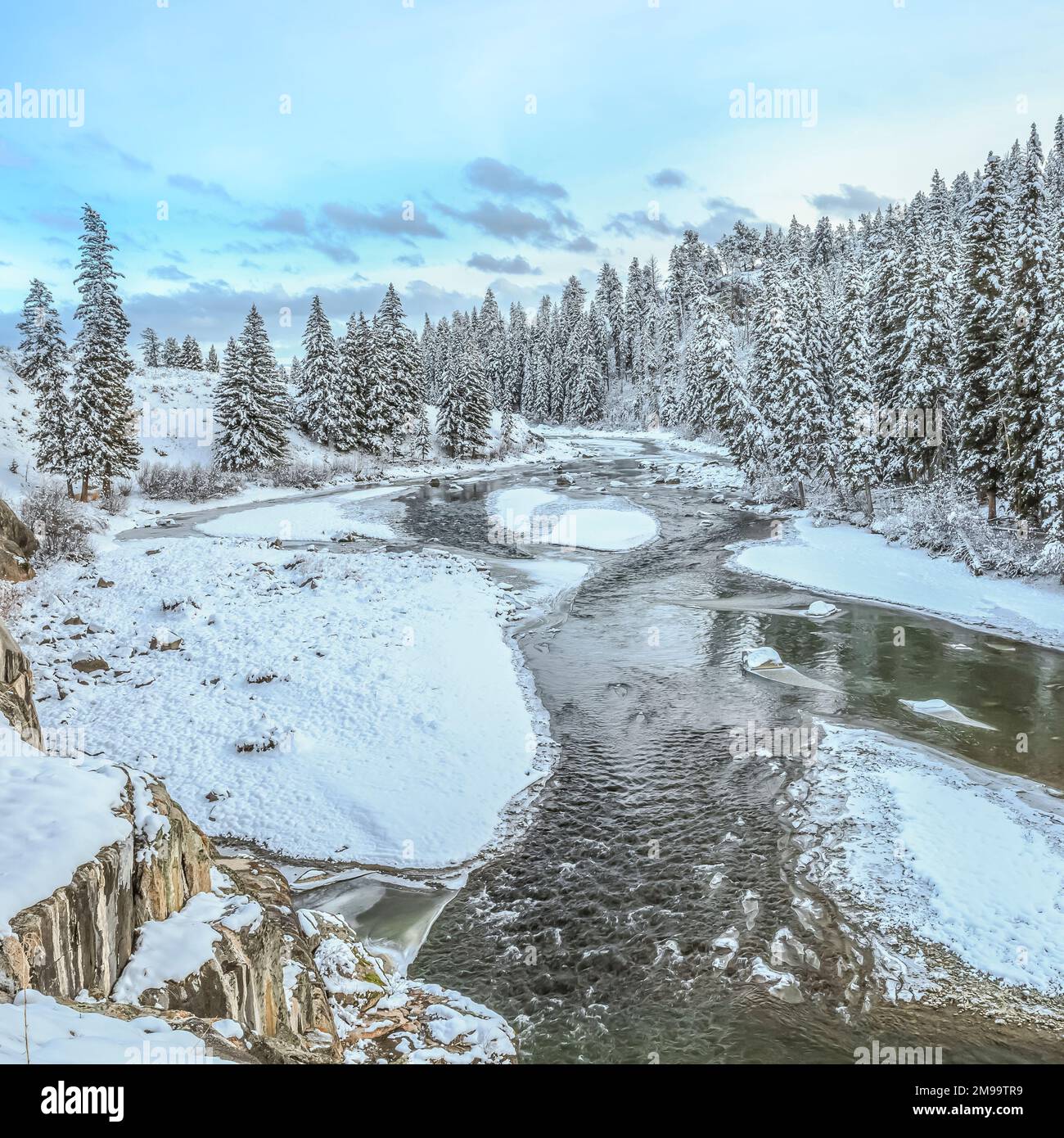 Lamar river en hiver au-dessus de slough Creek dans le parc national de Yellowstone, Wyoming Banque D'Images