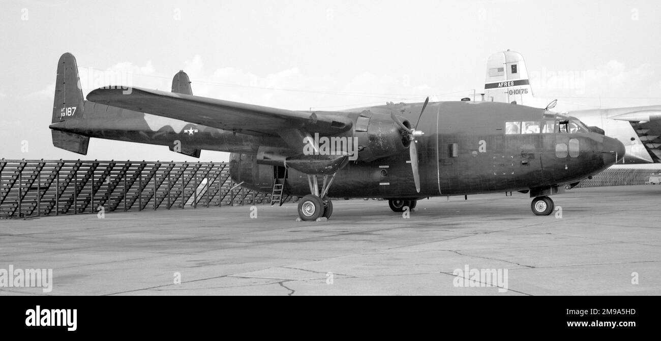 United States Air Force / South Vietnam Air Force - Fairchild AC-119K Stinger 53-3187 (msn 11198) converti en AC-119K Stinger en 1968 (mod. no 153) et transféré à la Force aérienne du Vietnam du Sud en août 1971. Banque D'Images