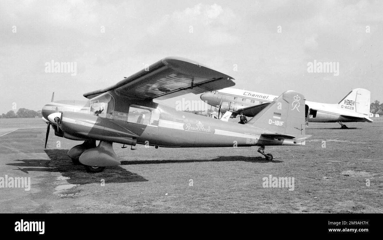Dornier do 28A-1 D-IBIF (msn 3008) , avec Channel Airways Douglas DC-3 G-AGZB, qui s'est écrasé sur St. Boniface Down, I.o.W. le 6 mai 1962. Le D-IBIF a finalement été retiré de son utilisation à Lisbonne, au Portugal. Banque D'Images