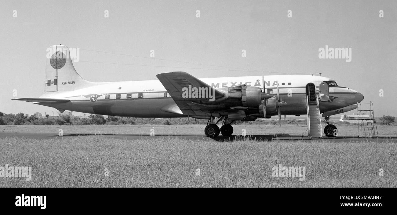 Douglas DC-6 XA-MUV (msn 43102, numéro de ligne 91) Banque D'Images