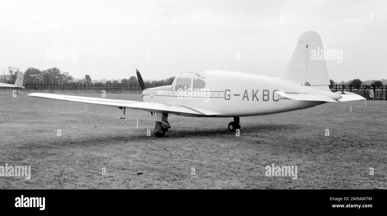 Elliotts de Newbury AP.4 EON G-AKBC, le seul prototype, au salon de l'air Radlett 1947 du SBAC, le 8 septembre 1947. Banque D'Images