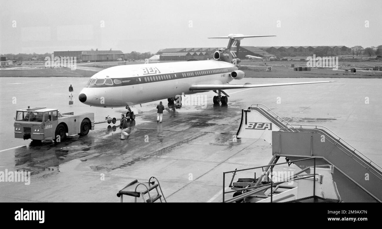 Hawker Siddeley HS.121 Trident 3B G-AWZI (msn 2310), de British European Airways, à l'aéroport de Manchester-Ringway en mai 1973. Banque D'Images