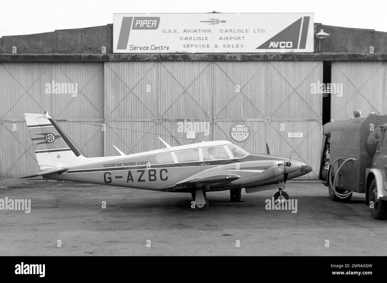 Piper PA-39-160 Turbo Twin Comanche C/R G-AZBC (msn 39-111), de la Oxford Air Training School, à Carlisle en mai 1974. Banque D'Images
