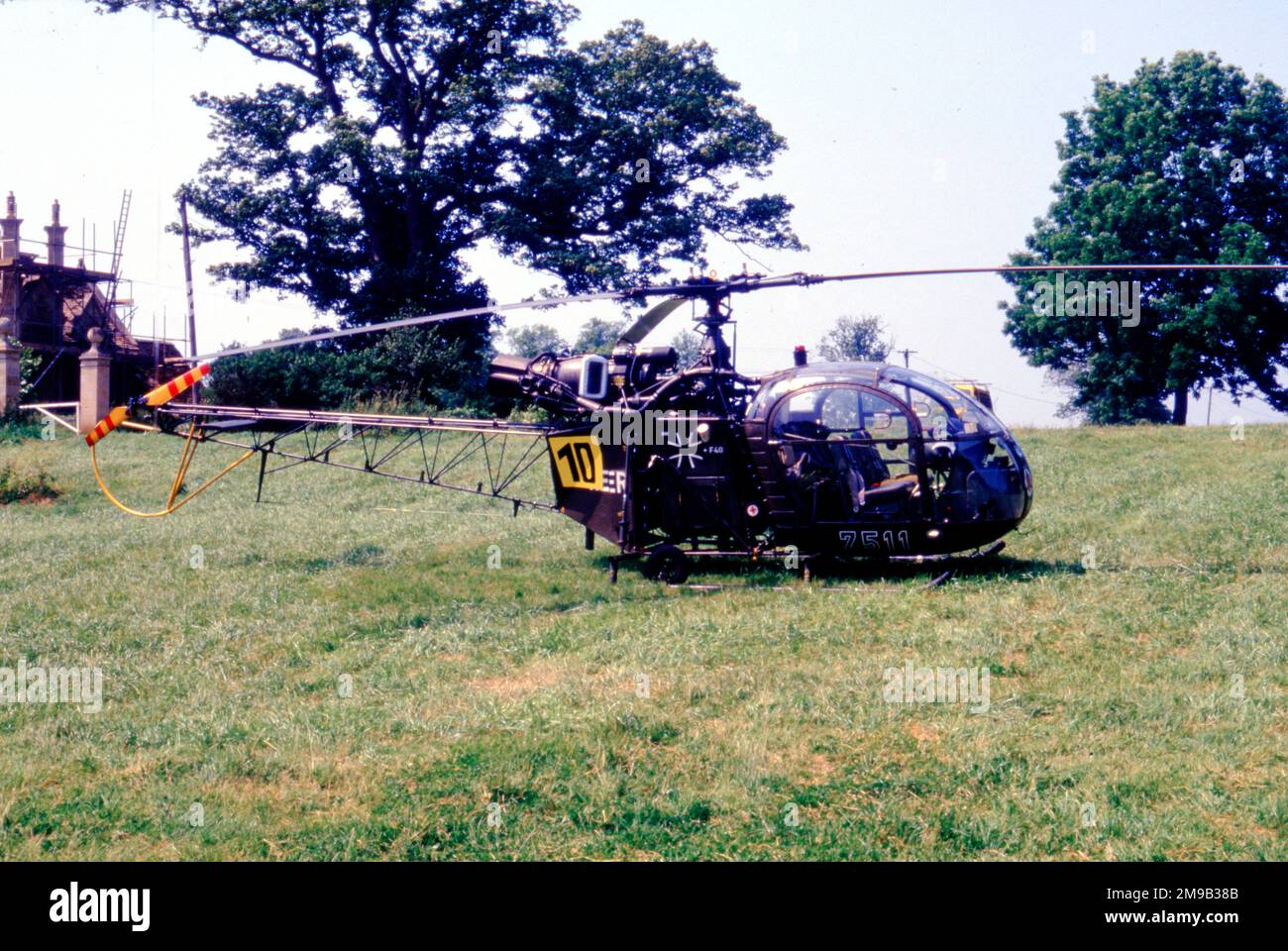 Heeresflieger - Aerospatiale se.3130 Alouette II 75+11 (msn 1217), au Château Ashby pour les Championnats du monde d'hélicoptères, le 26 juin 1986. (Heeresflieger - Aviation militaire allemande). Banque D'Images