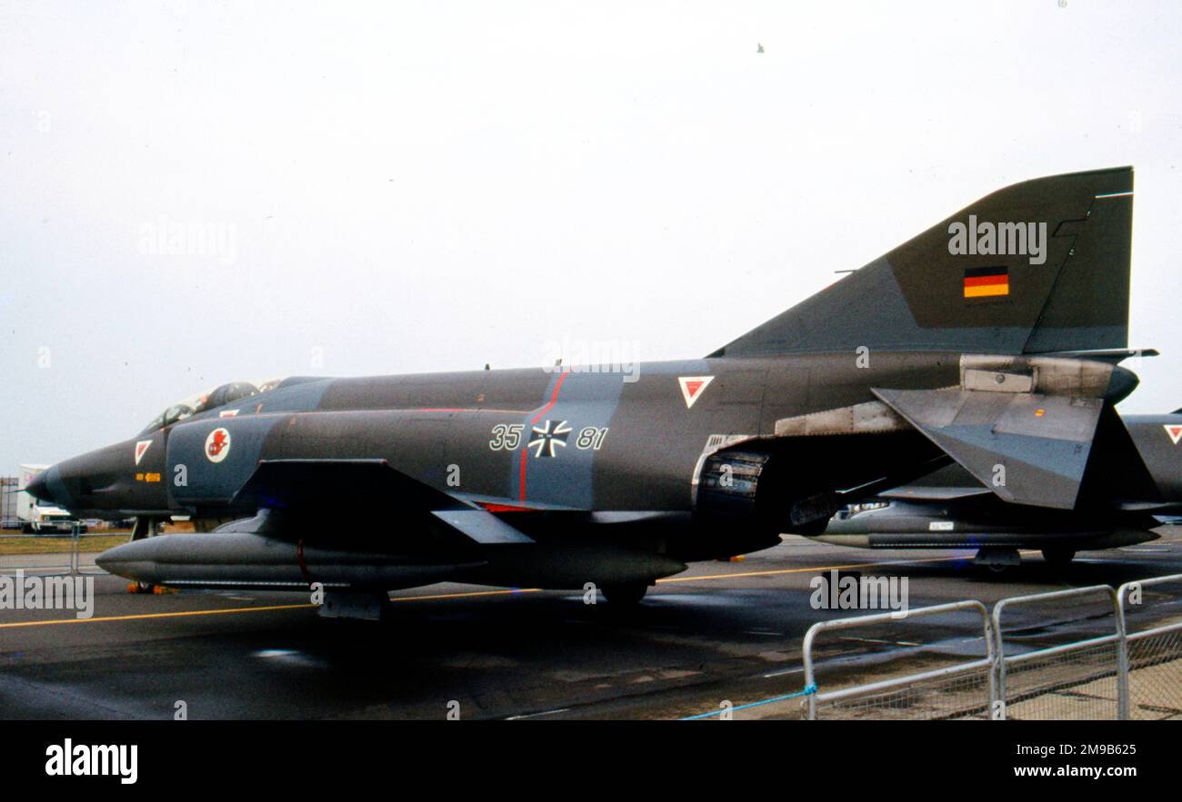 Luftwaffe - McDonnell Douglas RF-4E 35+81 (msn 4134, ex 69-7528), d'Aufklarungsgeschwader 51 'immelmann'. (Radiée près de Goose Bay Canada le 6 juin 1986). Banque D'Images