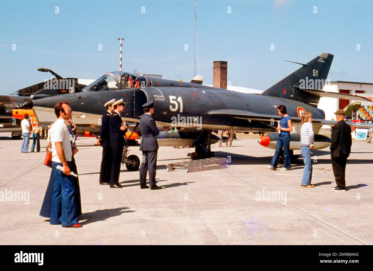 Aeronavale - Dassault Etendard iVM 51 (msn 051), de 11 Flotille, à la Royal Naval Air Station Yeovilton le 6 septembre 1975. (Aéronautique - Aéronautique navale - Aviation navale française) Banque D'Images