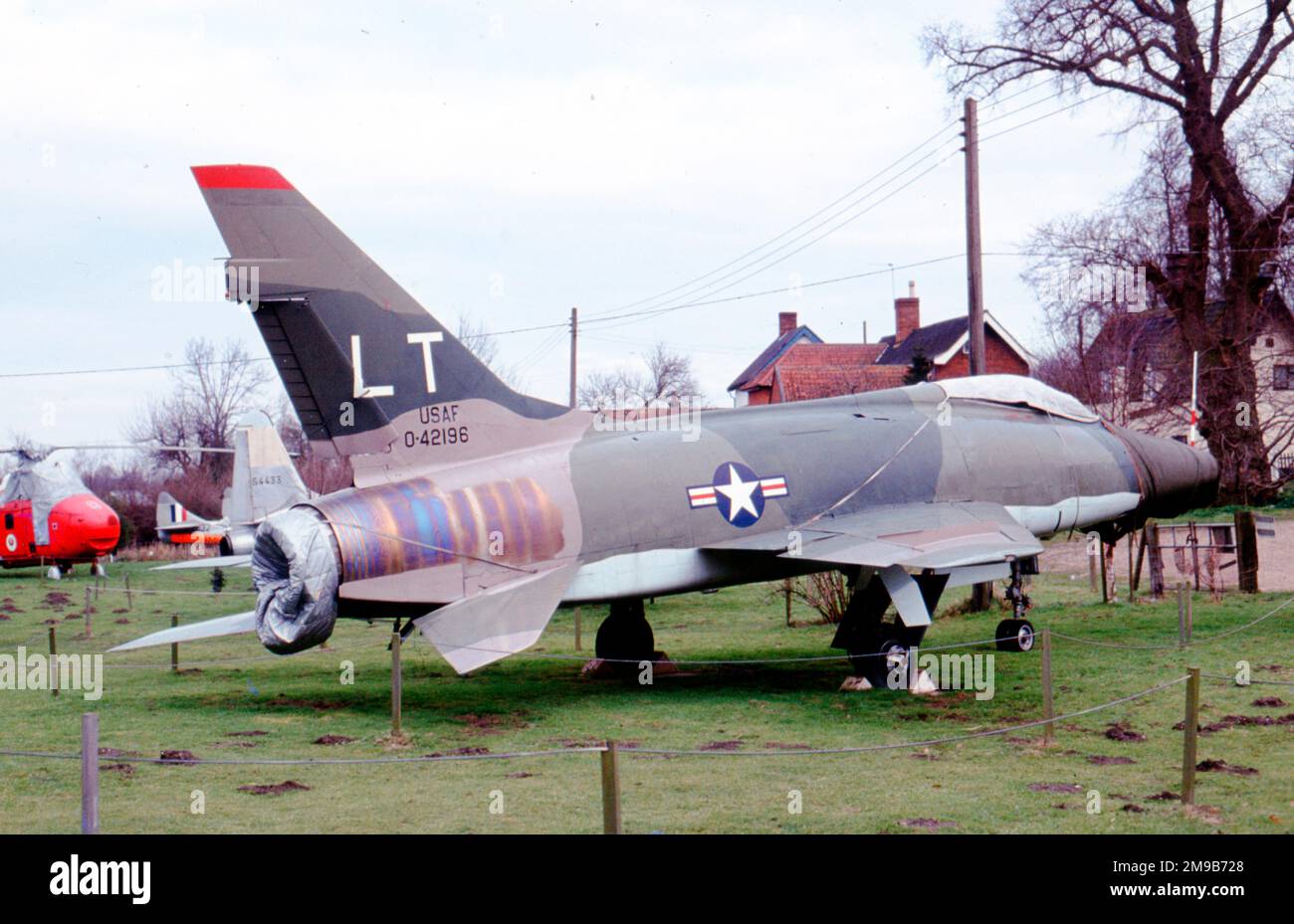North American F-100D-10-NA Super Sabre 54-2196 (msn 223-76), à Norfolk and Suffolk Aviation Museum, Flixton, Suffolk, Royaume-Uni., en prêt du National Museum of the USAF. Banque D'Images