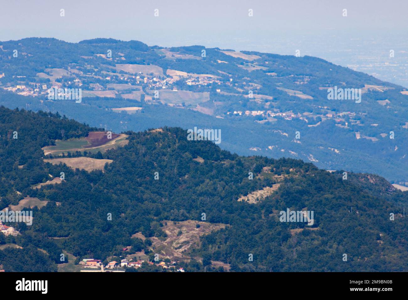 Paysage de montagne de Cirone Pass, parc Toscano Emiliano dans la province de Parme, Italie. Photo de haute qualité Banque D'Images